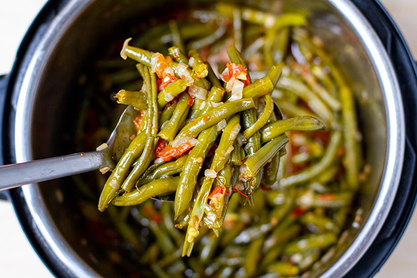 INSTANT POT BRAISED GREEN BEANS (TURKISH-STYLE)