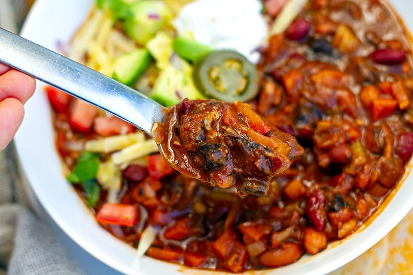 INSTANT POT VEGETARIAN MUSHROOM CHILI