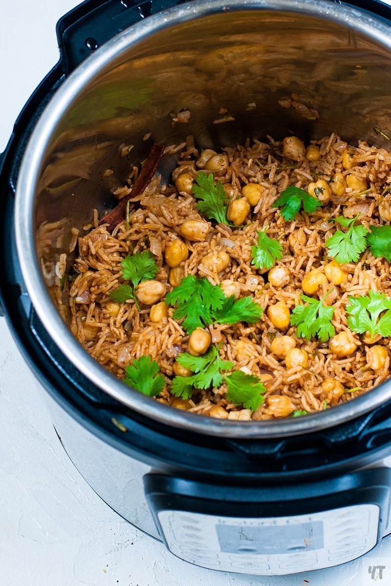 instant pot rice pilaf with chickpeas