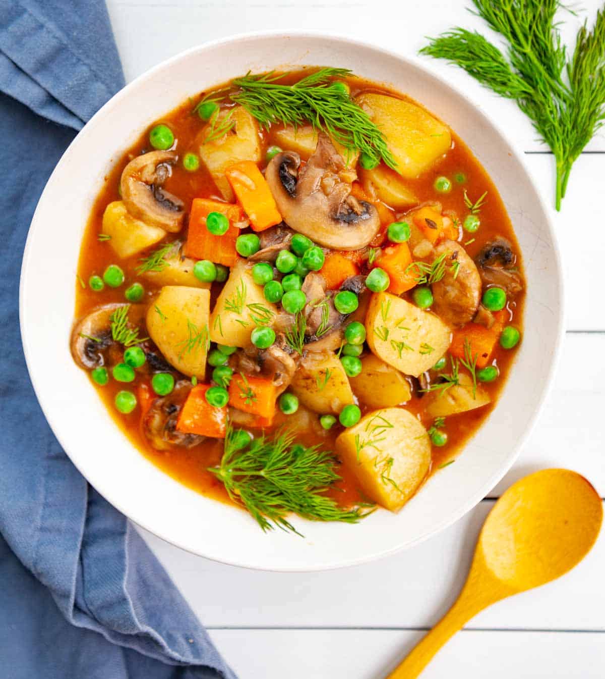  Instant Pot Vegetable StewWith Mushrooms, Potatoes & Carrots