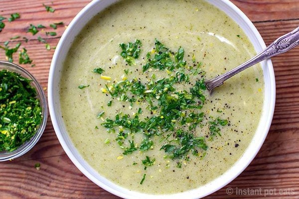 Broccoli Soup With Gremolata (Vegan, GF, Whole30)