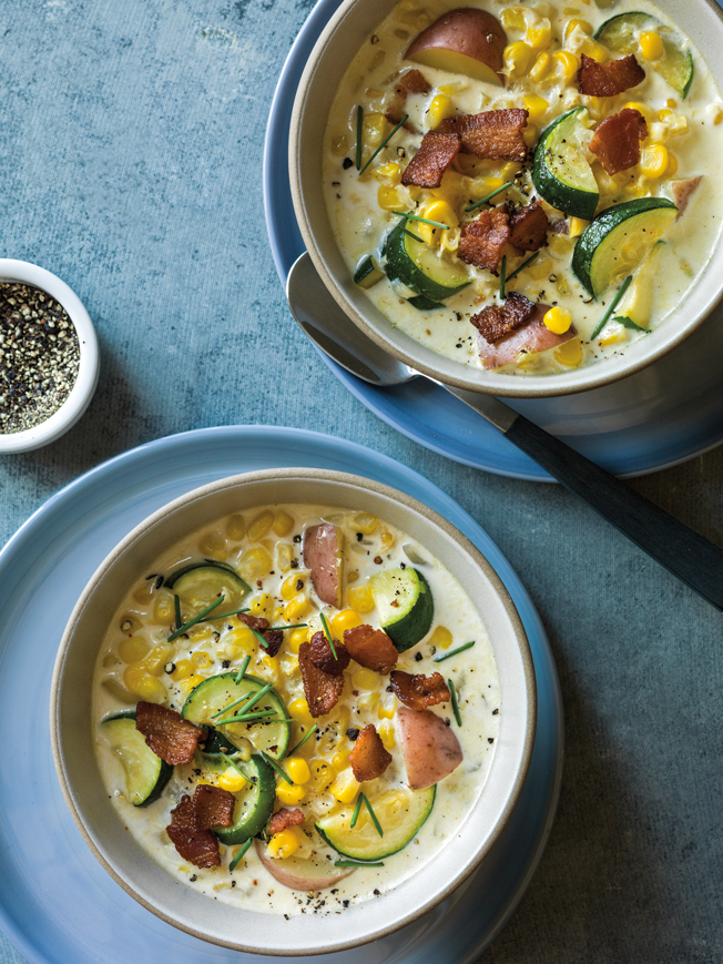 Instant Pot Corn & Zucchini Chowder