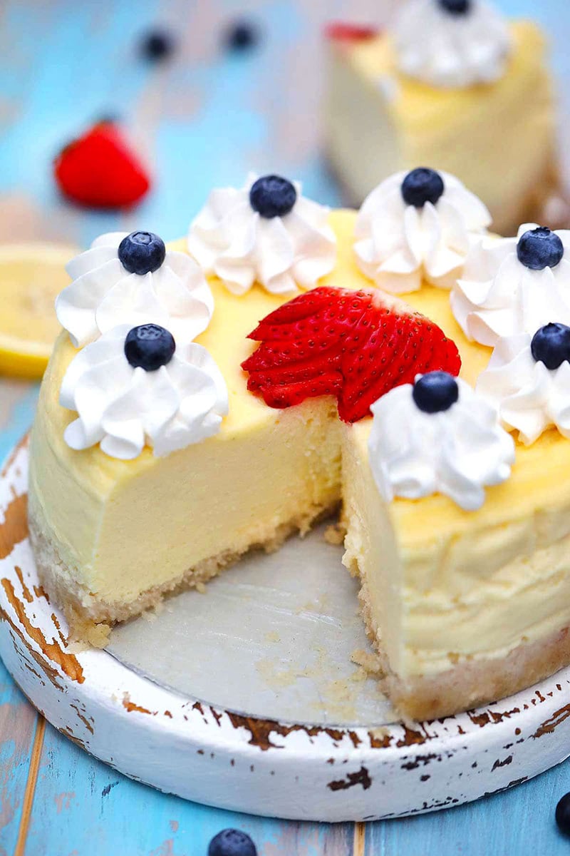 Lemon Keto Cheesecake