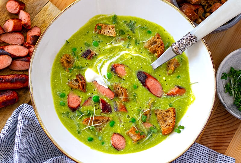 Creamy Pea Soup With Frankfurters (Hot Dogs)
