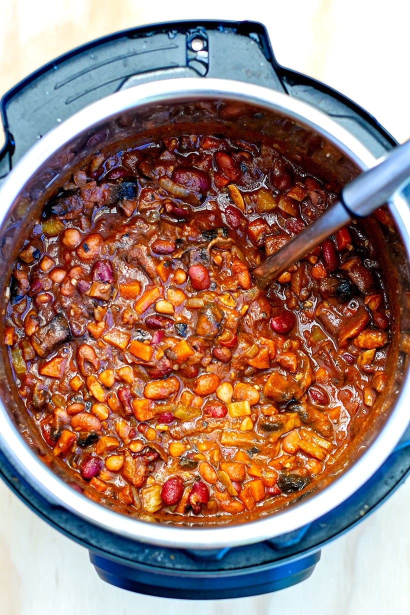 Instant Pot Vegetarian Mushroom Chili