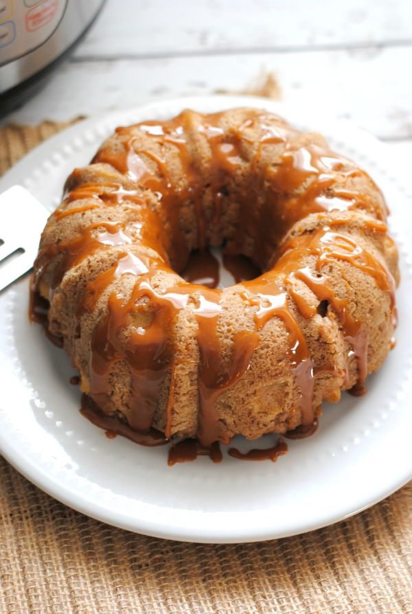 Instant Pot Caramel Apple Bundt Cake