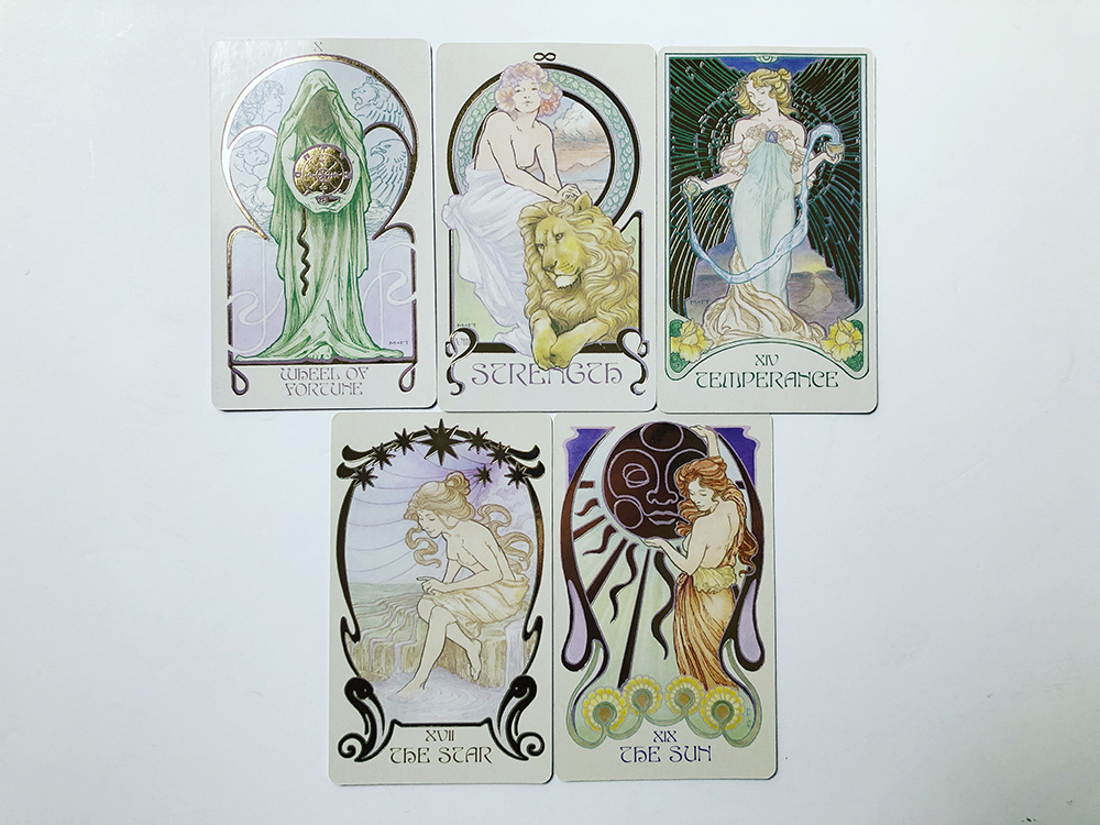 Best tarot cards for love reading – major arcana cards