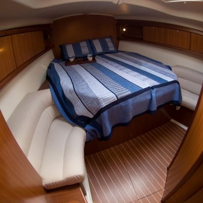 recreational boat interior cleaning